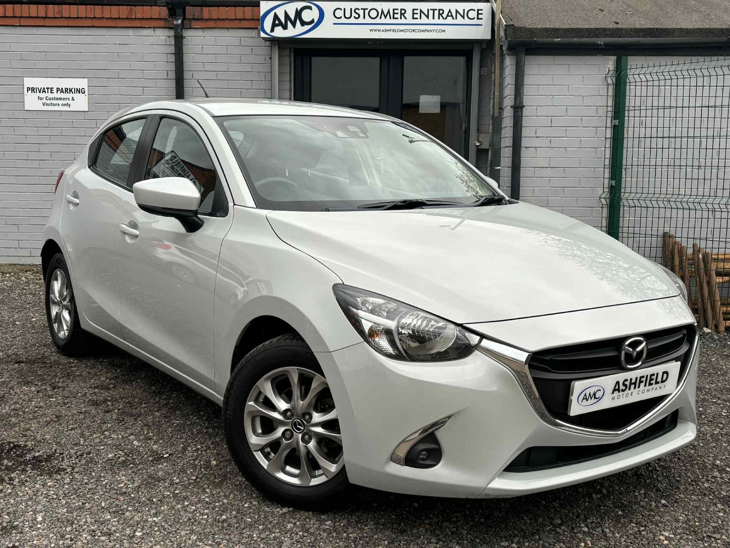 Used Mazda Mazda2 2018 for sale - 77676971: Photo 3