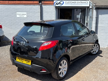 Used Mazda Mazda2 2011 for sale - 79025210: Photo