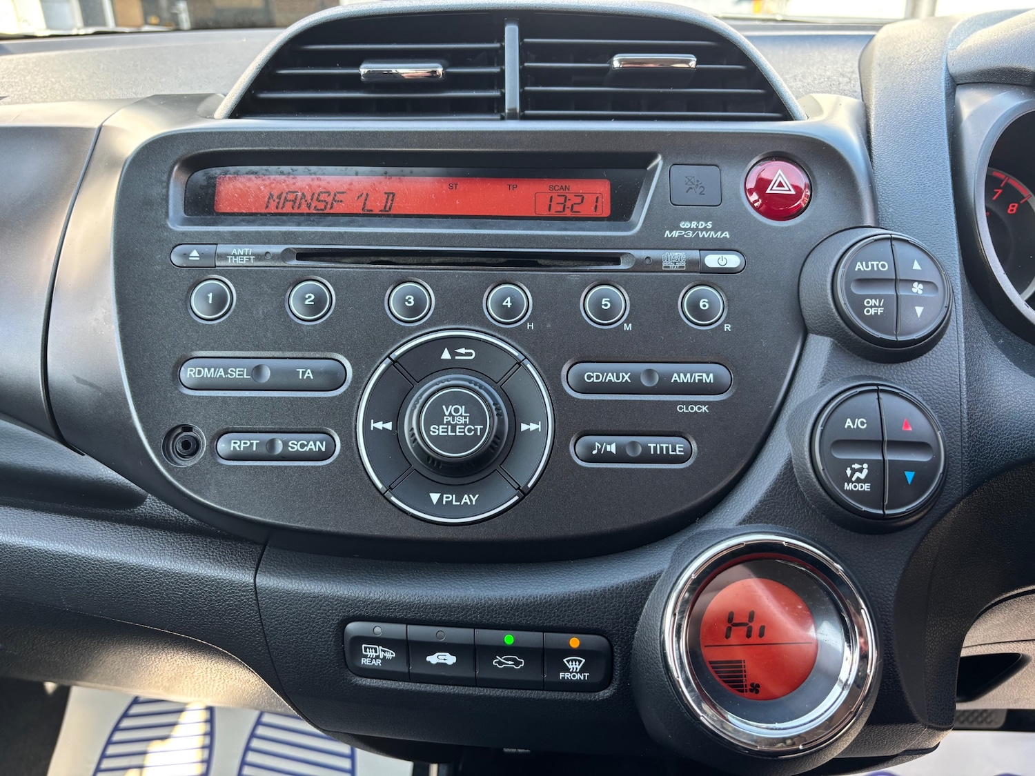 Used Honda Jazz 2012 for sale - 77977307: Photo 12