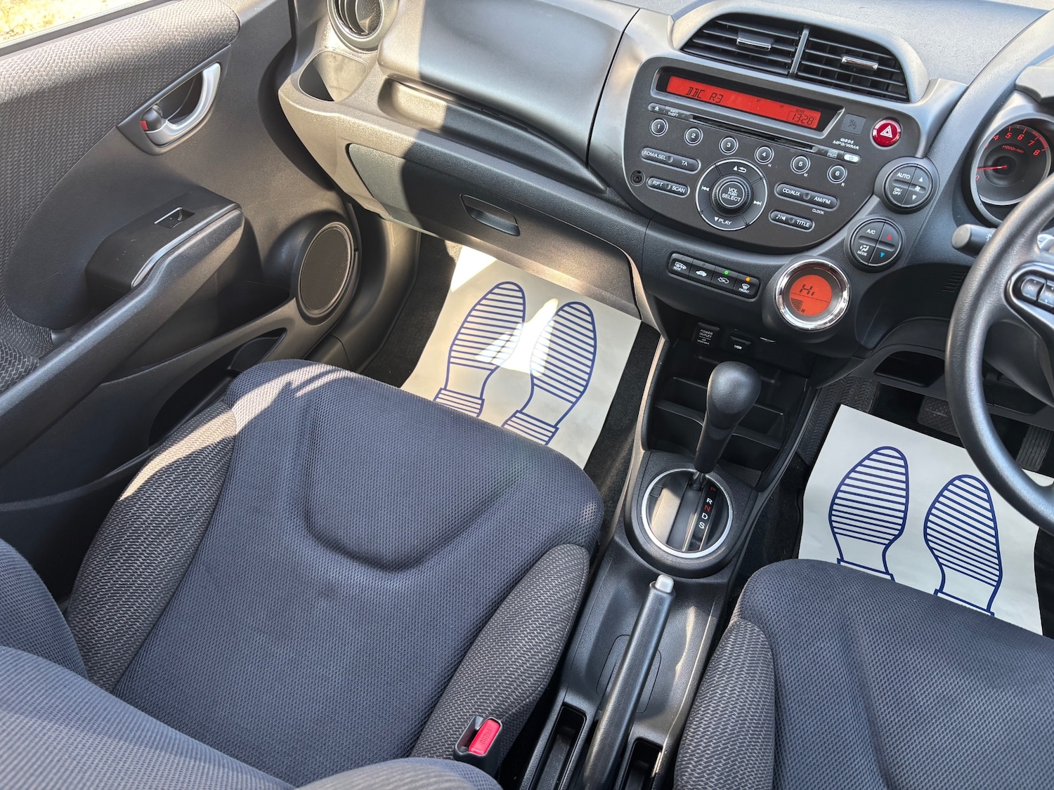 Used Honda Jazz 2012 for sale - 77977307: Photo 15