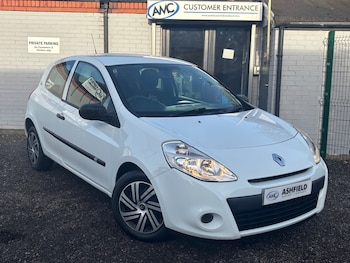 Used Renault Clio 2011 for sale - 77166236: Photo