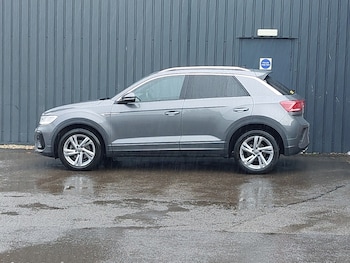 Used Volkswagen T-Roc 2022 for sale - 76451106: Photo