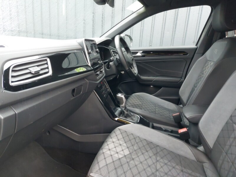 Used Volkswagen T-Roc 2022 for sale - 76451106: Photo 5