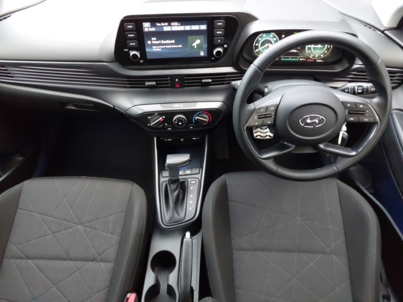 Used Hyundai BAYON 2023 for sale - 77142084: Photo 2