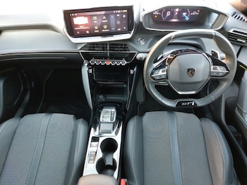 Used Peugeot 2008 2023 for sale - 76639540: Photo