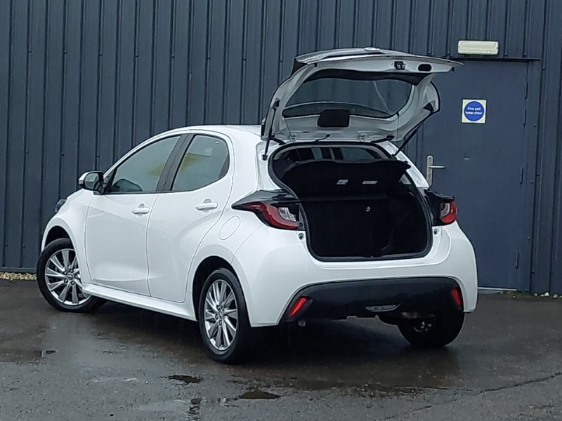 Used Toyota Yaris 2023 for sale - 76548947: Photo 12