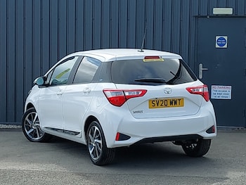 Used Toyota Yaris 2020 for sale - 79218104: Photo
