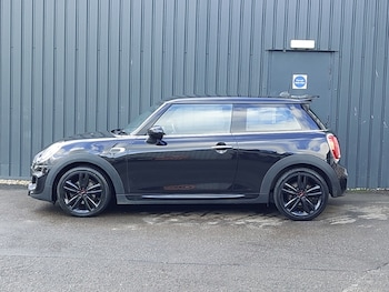 Used MINI Hatch 2020 for sale - 76533023: Photo