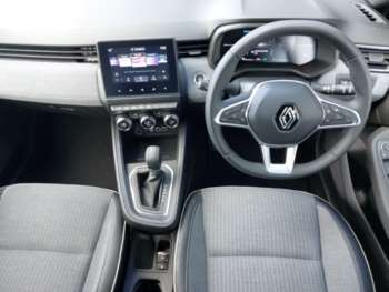 Used Renault Clio 2023 for sale - 75039902: Photo