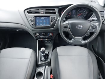 Used Hyundai i20 2020 for sale - 78861401: Photo