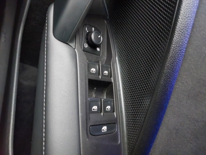 Used Volkswagen Touran 2025 for sale - 77495353: Photo 16