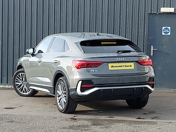 Used Audi Q3 2023 for sale - 76579467: Photo