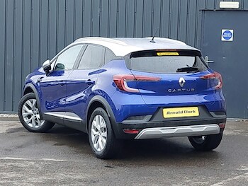 Used Renault Captur 2020 for sale - 77947988: Photo
