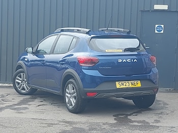 Used Dacia Sandero Stepway 2023 for sale - 78670222: Photo