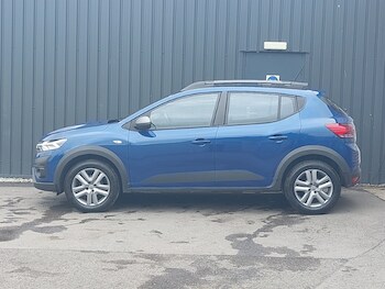Used Dacia Sandero Stepway 2023 for sale - 78670222: Photo