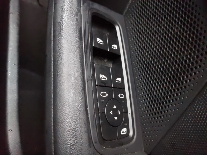 Used Porsche Taycan 2021 for sale - 77439535: Photo 17