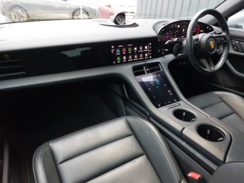 Used Porsche Taycan 2021 for sale - 77439535: Photo 18