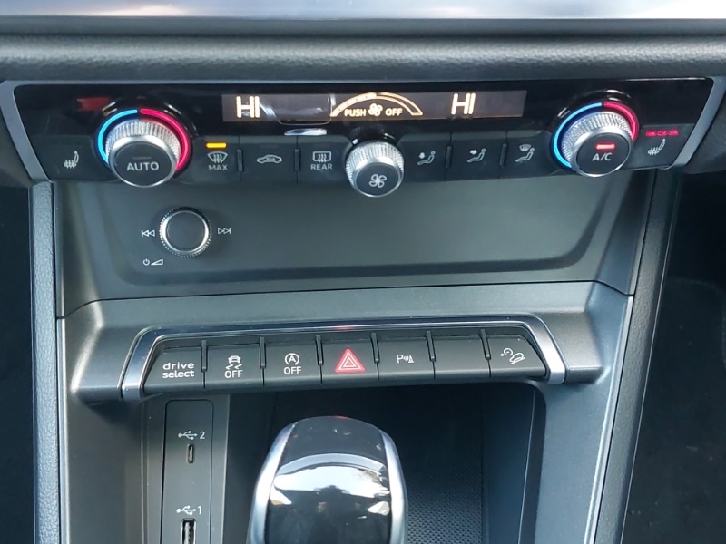 Used Audi Q3 2020 for sale - 77623991: Photo 14