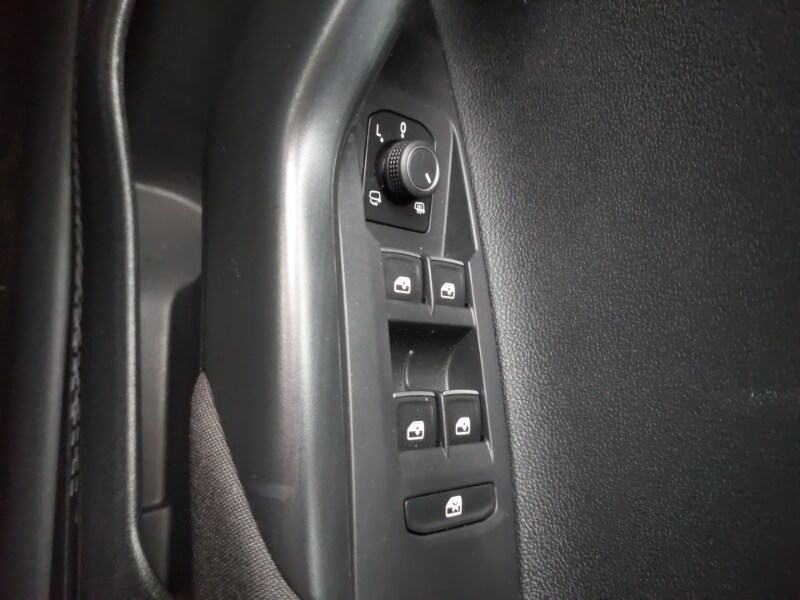 Used Volkswagen Taigo 2023 for sale - 77325221: Photo 17