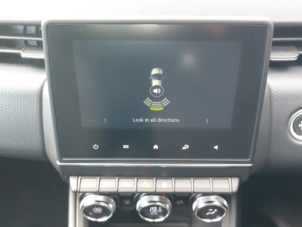 Used Renault Clio 2023 for sale - 75513878: Photo 18