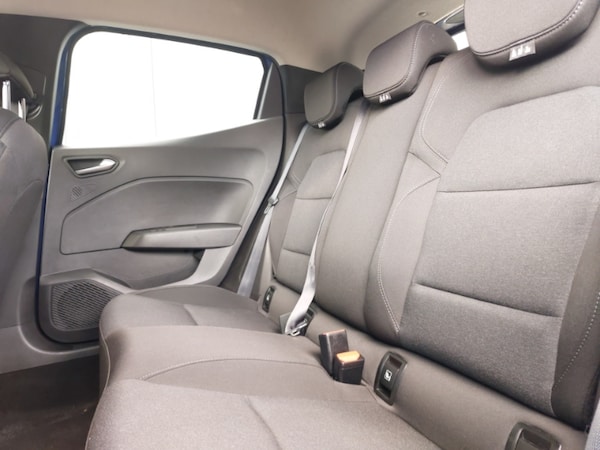Used Renault Clio 2023 for sale - 75513878: Photo 6