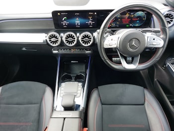 Used Mercedes-Benz EQB 2022 for sale - 75518665: Photo