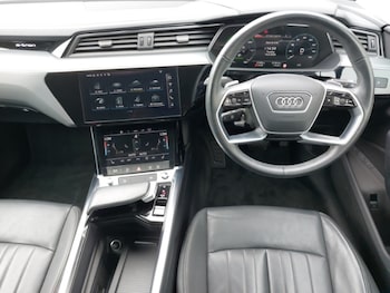 Used Audi Q8 2023 for sale - 78963095: Photo