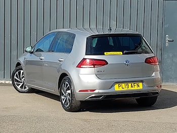 Used Volkswagen Golf 2019 for sale - 79201191: Photo