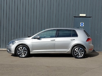 Used Volkswagen Golf 2019 for sale - 79201191: Photo