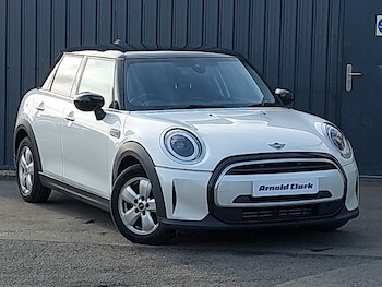 2023 - 1.5 Cooper Classic 5dr Auto