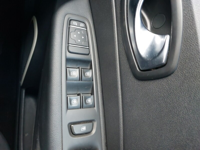 Used Renault Captur 2019 for sale - 76533025: Photo 16