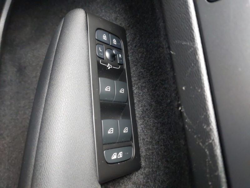 Used Volvo XC40 2022 for sale - 77922803: Photo 16