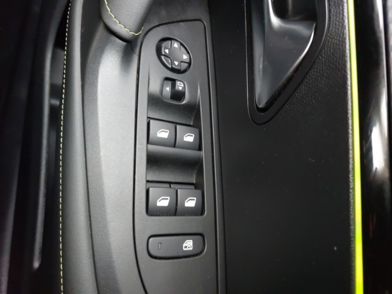 Used Peugeot 2008 2023 for sale - 77682623: Photo 17