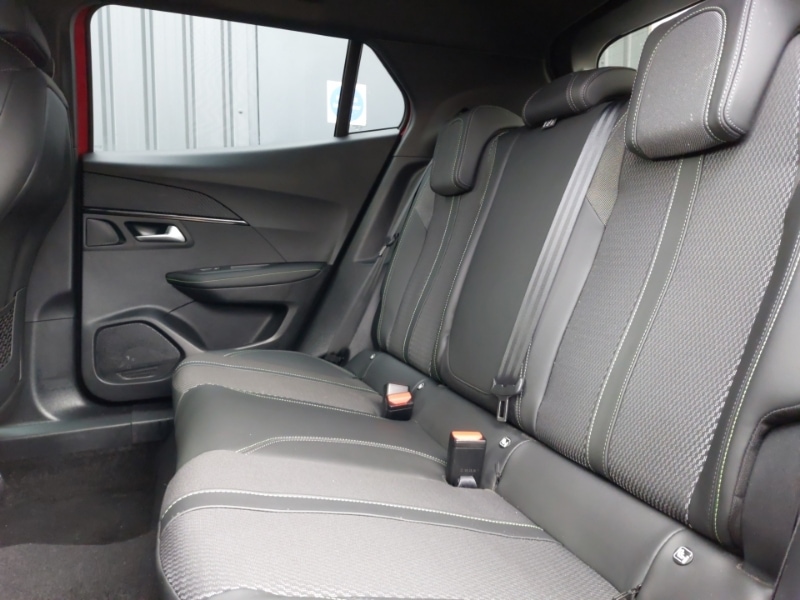 Used Peugeot 2008 2023 for sale - 77682623: Photo 6