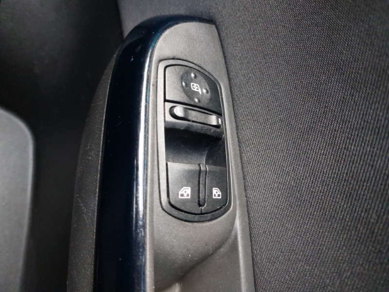 Used Vauxhall Corsa 2016 for sale - 77265208: Photo 18