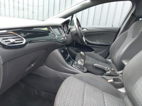 Used Vauxhall Astra 2018 for sale - 76275783: Photo 5
