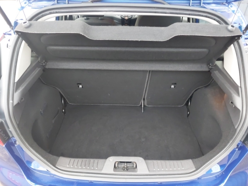 Used Ford Fiesta 2017 for sale - 77630458: Photo 8