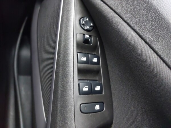 Used Vauxhall Crossland 2021 for sale - 76275745: Photo 17
