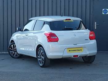 Used Suzuki Swift 2024 for sale - 74366212: Photo