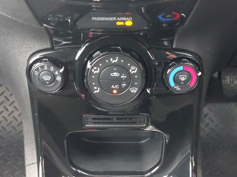 Used Ford Fiesta 2017 for sale - 77606200: Photo 14