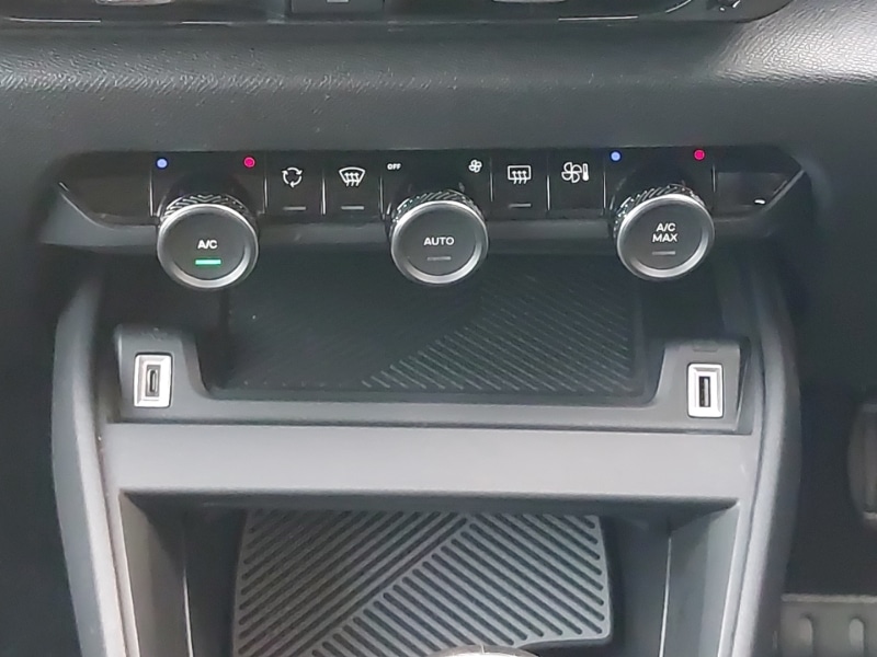 Used Citroen C4 2022 for sale - 76885482: Photo 13