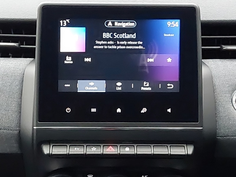 Used Renault Clio 2025 for sale - 76493351: Photo 10