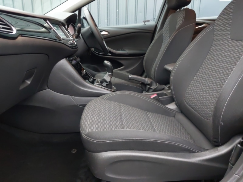 Used Vauxhall Astra 2018 for sale - 76963984: Photo 5