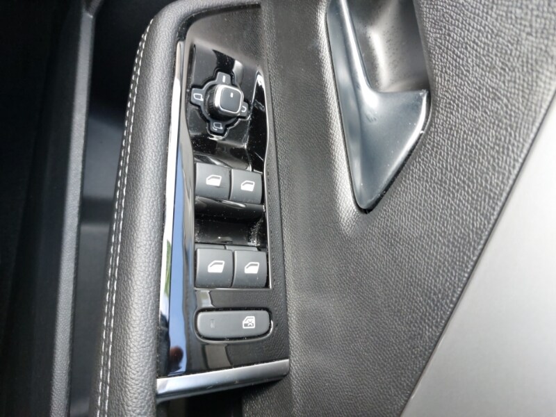 Used Vauxhall Astra 2023 for sale - 77974966: Photo 17