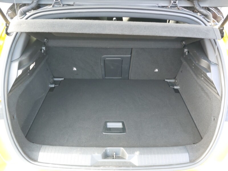 Used Vauxhall Astra 2023 for sale - 77974966: Photo 8