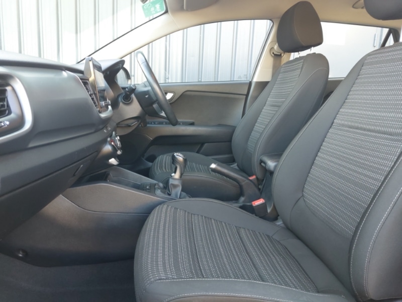 Used Kia Stonic 2023 for sale - 78046346: Photo 5