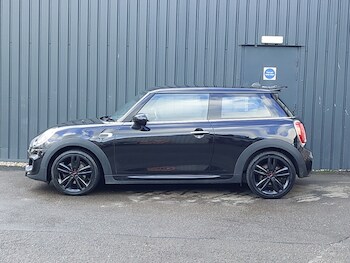 Used MINI Hatch 2020 for sale - 76579465: Photo