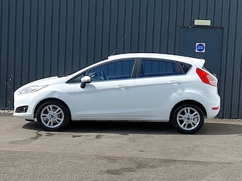 Used Ford Fiesta 2017 for sale - 79364127: Photo