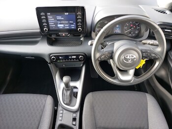 Used Toyota Yaris 2022 for sale - 76533027: Photo