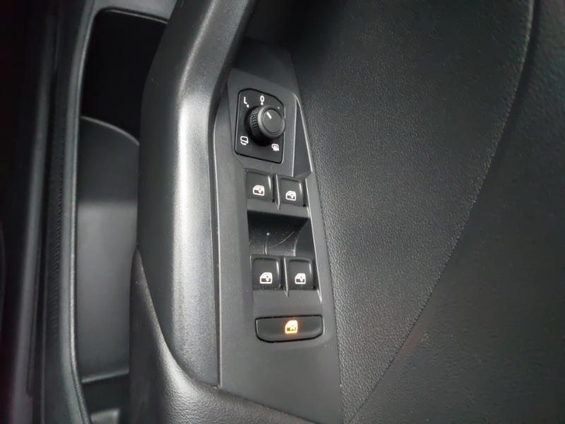 Used Volkswagen T-Cross 2023 for sale - 77428680: Photo 17